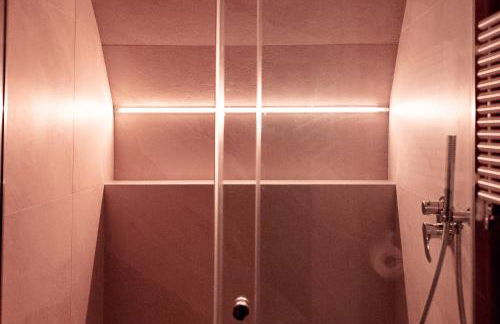 Rehouse - Luxury Suite w Jacuzzi - Foto 29