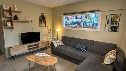 Dolphin Apartment - Photo 2