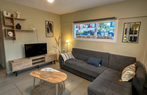 Dolphin Apartment - Photo 2