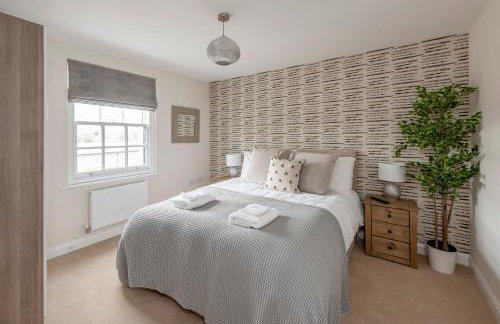 1 Victoria Place - Photo 1