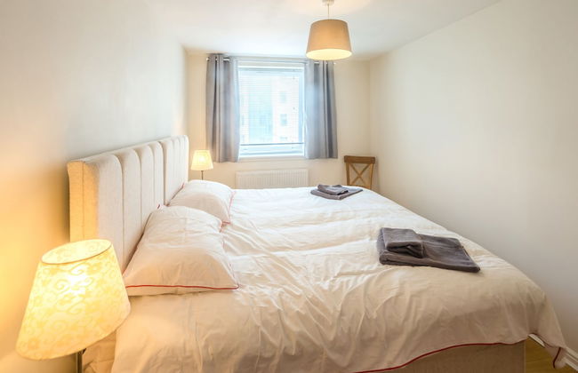 Stunning Shore Apartment with Balcony - Foto 3