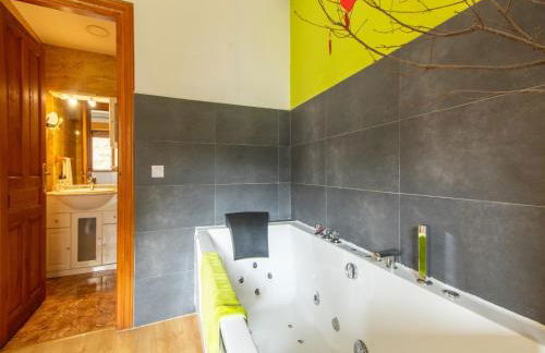 Cozy Apartment in Riello with Hot Tub - Foto 37