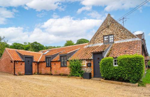 Knyvetts sleeps 6, 3 double beds, pretty garden - Foto 49