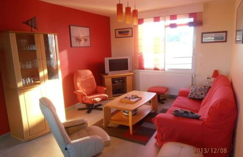 Reposant, Calme, Vue Mer imprenable à 2 m de l'eau, Petit Port Typique Breton - Foto 6