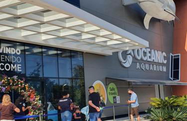 Lindo apto tudo novinho, prédio frente mar - Foto 57