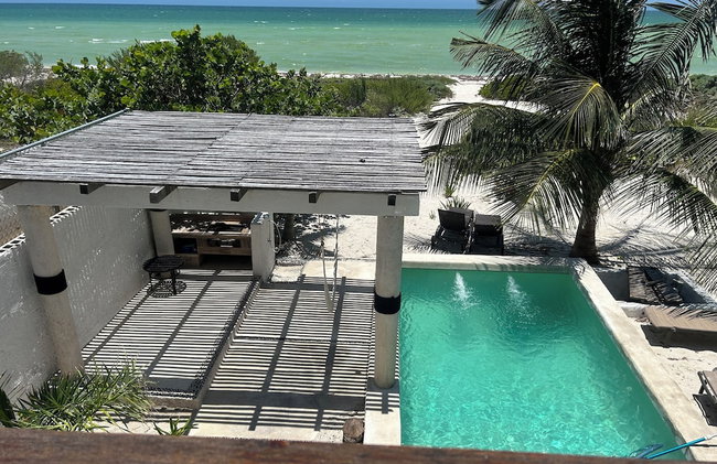 Entire House on the Seashore in Chicxulub Puerto, Yuc, Riviera Yucateca Mex - Foto 11