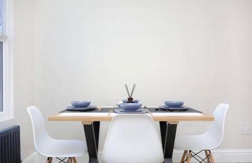 Newly refurbished 2 br apartment with a beautiful garden - Foto 6