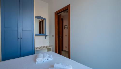 Arcipelago Seafront Apartments, Fronte Mare a Capo d'Orlando - Foto 2, towels, wardrobe