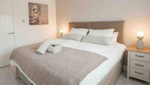 Elegant 2-Bedroom Home, Guests 5, High-Speed Wi-Fi, Near NEC & BHX - Foto 2