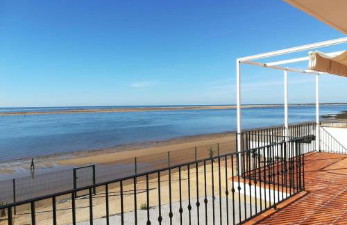 Chalet espectacular e independiente, primera línea de playa en Huelva - Foto 26