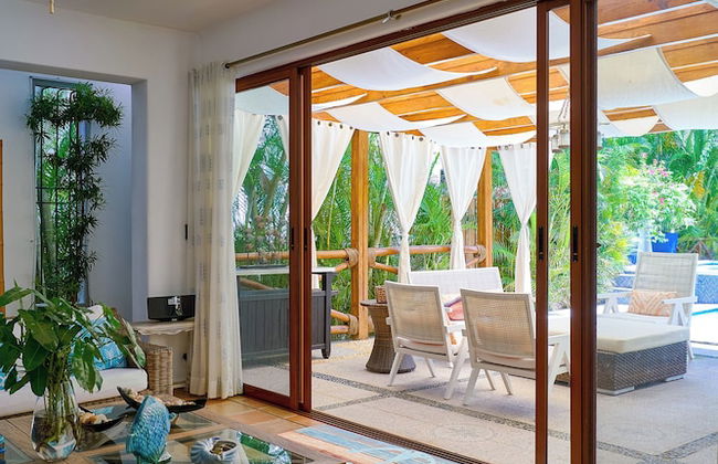 Beach Villa in El Portillo Sleeps 12 - Foto 33