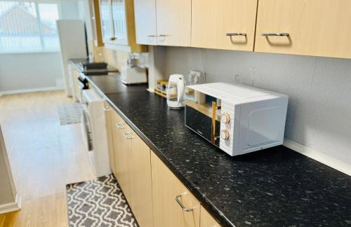 Professional 4BR House - Lace Market, Uni, QMC, City Centre & M1 - Sleeps 8 - Foto 4