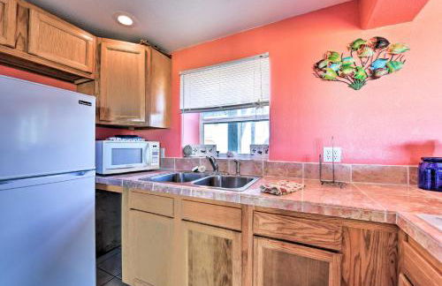 Oceanfront Sargent Beach Home with Dock! - Foto 16