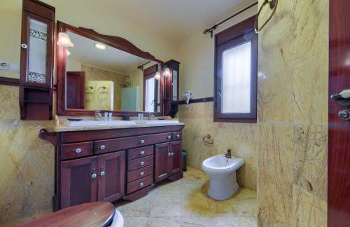 Holidays2Malaga Candado House pool & garden - Photo 60