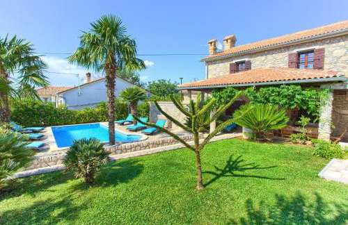 Rustic holiday house MAGDALEA with pool - Foto 47