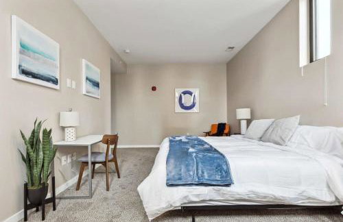 2BR Executive Downtown Apartment by ENVITAE - Foto 39