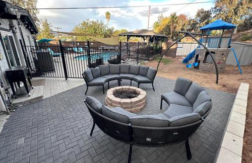 Half ACRE Lux Pool SPA with FIREPIT ARCADE Grill Sleeps 40 - Foto 41