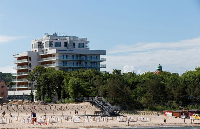 Aquamarina Prima Apartments by Renters - Photo 34