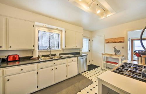 Sagle Lakefront Escape Private Beach Access! - Foto 10