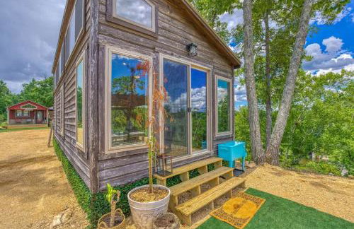 Gorgeous Tiny House with Indoor and Outdoor Lounging Space in Alabama - Foto 38