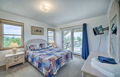 Avon Home on the Channel with Hot Tub and Deck! - Foto 16