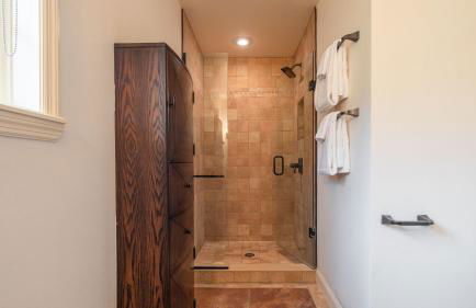 4BDR Heritage Estate w Pool Private Pond Fire Pit Cortland by AvantStay - Foto 20