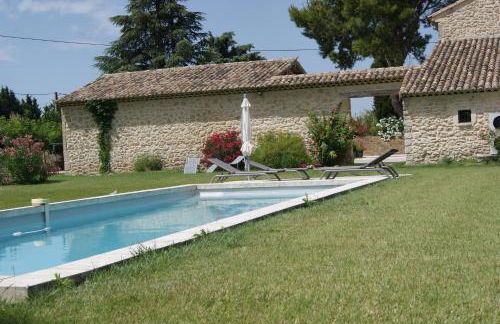 Gîtes dans Mas en pierres - Foto 8