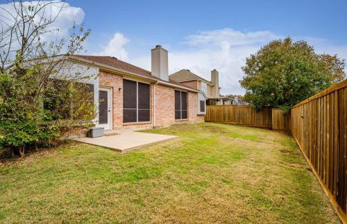 The Blue Door Oasis 4BR 2 BATH with 6 Beds Frisco with Arcade, Games, Office - Foto 34