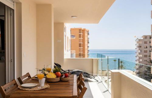 Sur Suites del Sol Apartamento 3 hab y 2 wc con gran terraza y piscina a pasos de la playa - Photo 19