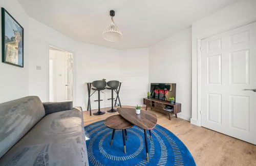 2 Bed Luxury Parking and Garden - Close to Heathrow - Foto 15