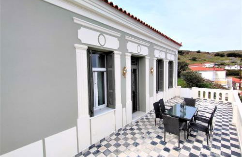 Spiti Sea View Neoclassical House in Stenies - Foto 1