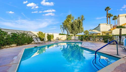Idyll in the Desert - Immaculate Palm Desert Getaway - Foto 4, sunbed