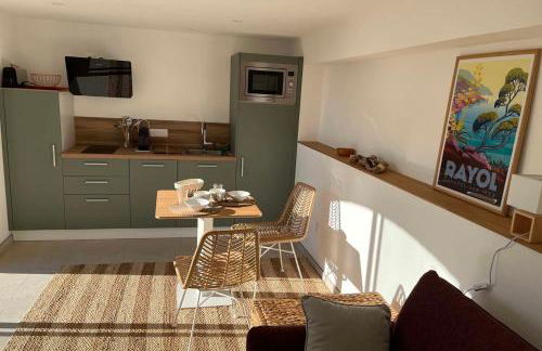 Sea View Studio with Large Terrace 5-Min Walk to the Beach - Foto 10