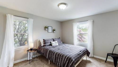 Football Hall of Fame Hideaway-Cozy and Convenient - Foto 4