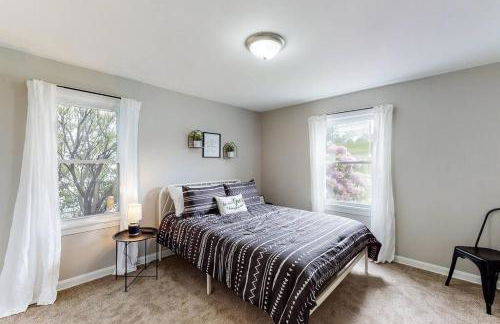 Football Hall of Fame Hideaway-Cozy and Convenient - Foto 4