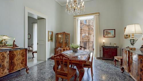 Prestigiosa Dimora Storica con Affacci sul Duomo - Foto 3