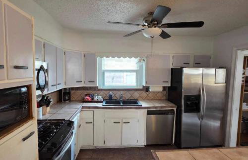 Pool Mins to Downtown & Alamo - Huisache Retreat - Foto 55