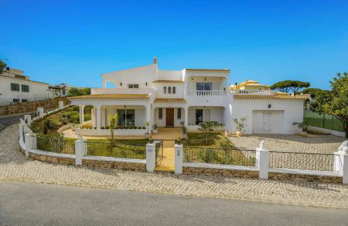 Villa Duas Sentinelas by Villa Plus - Photo 27