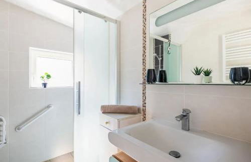 Maison cosy à Plouescat avec jardin et terrasse - Foto 13