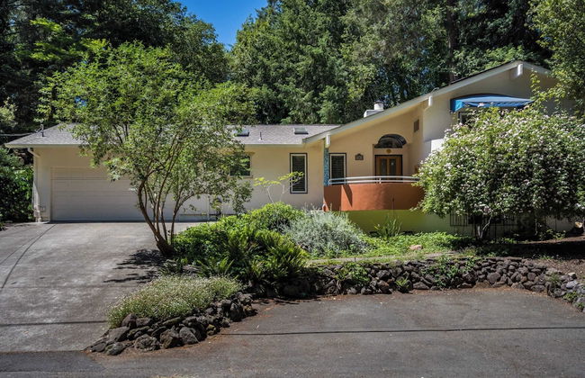 León by Avantstay Private Breathtaking Character Cottage w/ Pool & Hot Tub - Foto 39