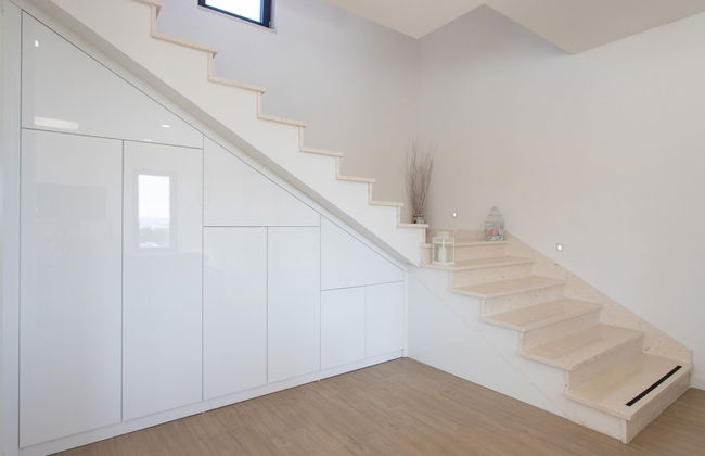 Dazzling Kaštel Novi Villa With Private Pool and Scenic Sea Views - Foto 38