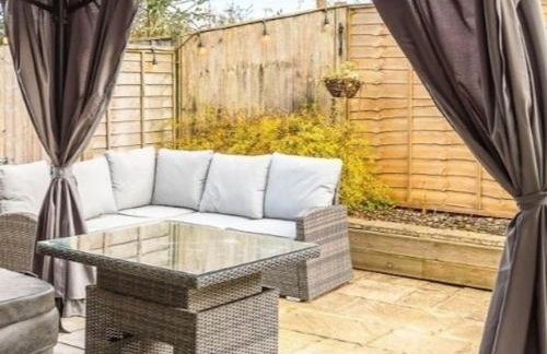 Annexe with Courtyard & Hot Tub Option - Foto 13