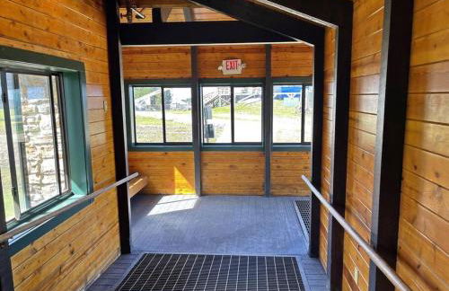 Stroll to Slopes, Village Area, Ski in-out MtLodge 237 - Foto 36