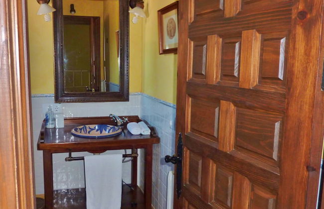 Leisure Meets Tranquility in Beautiful Villa Near Forest - Foto 16