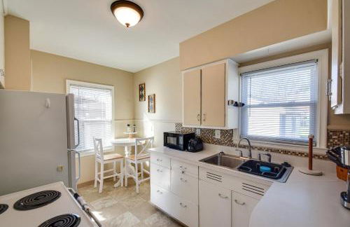 Quaint Cedar Rapids Home, 4 Mi to Downtown! - Photo 9