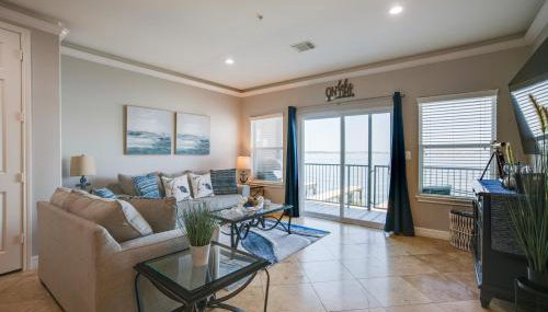 Lake Conroe Waterfront Home Patio and Shared Pool! - Foto 1