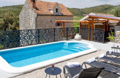 Stone House Prapatna-Two Bedroom Holiday Home with Swimming Pool - Foto 28