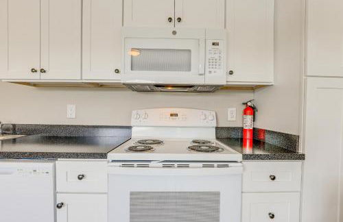 Sun-Soaked Okeechobee Retreat with Canal Views! - Foto 9