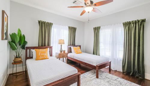 Lindale Charming Home Sleeps 4 Yard WiFi - Foto 4