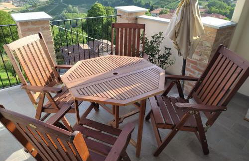 Casa Mantel Panoramic view in Langhe - Foto 1